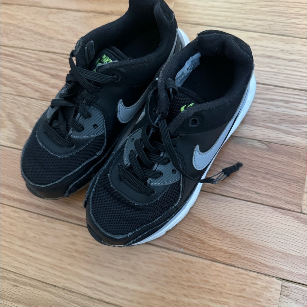 Nike Black and White Sneakers